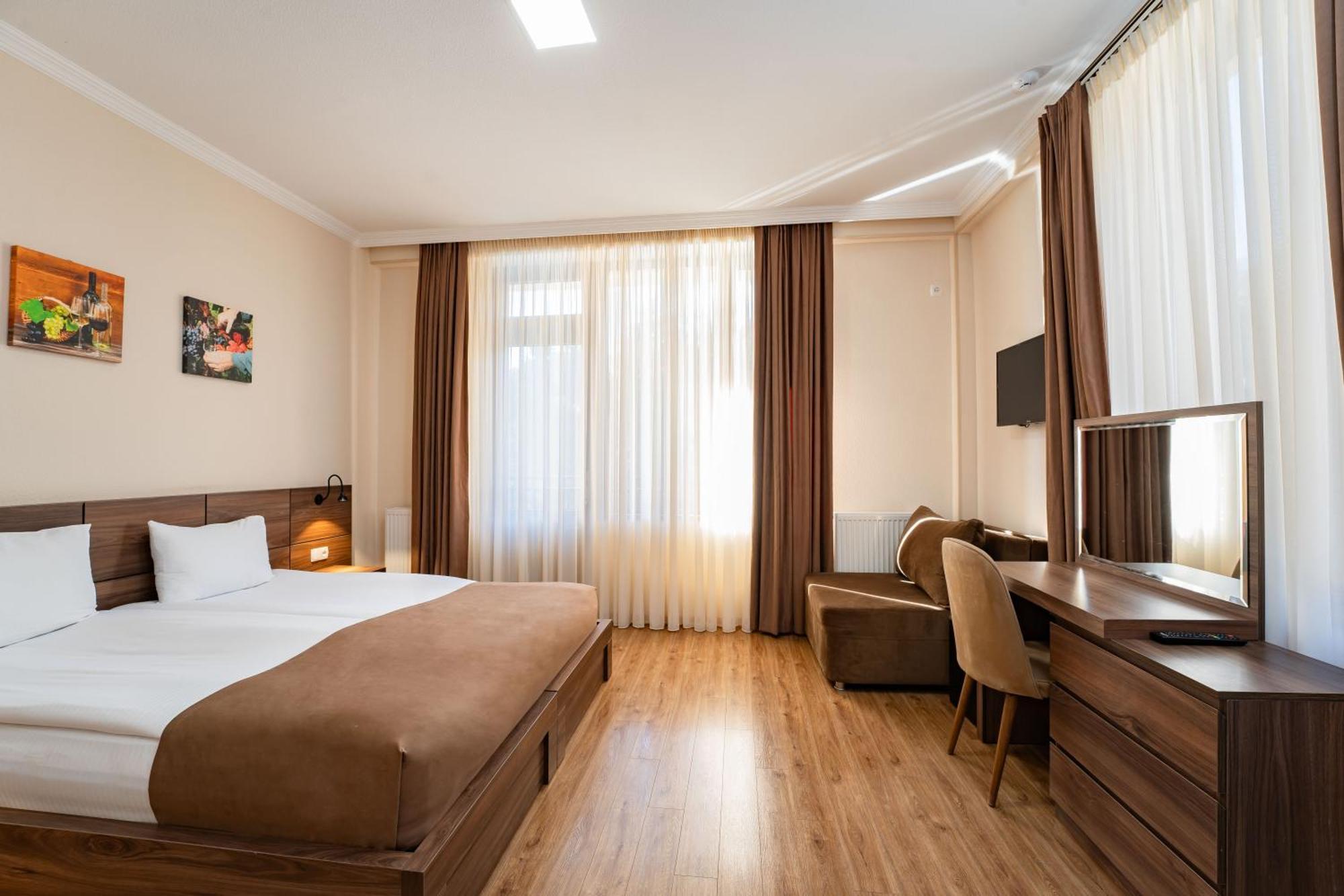 Zuzumbo Resort & Spa Telavi Esterno foto