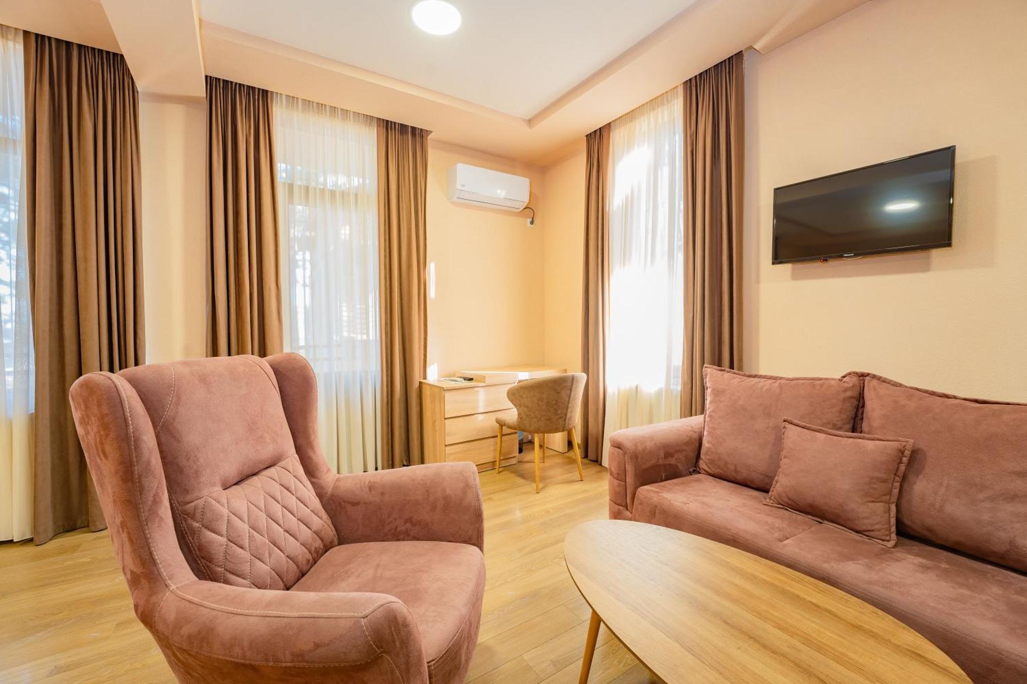 Zuzumbo Resort & Spa Telavi Esterno foto